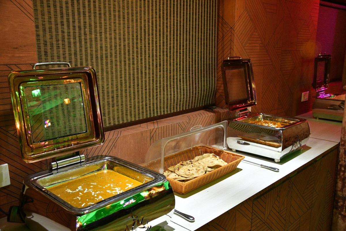 Ganpati Plaza Hotel Ajmer Exteriör bild