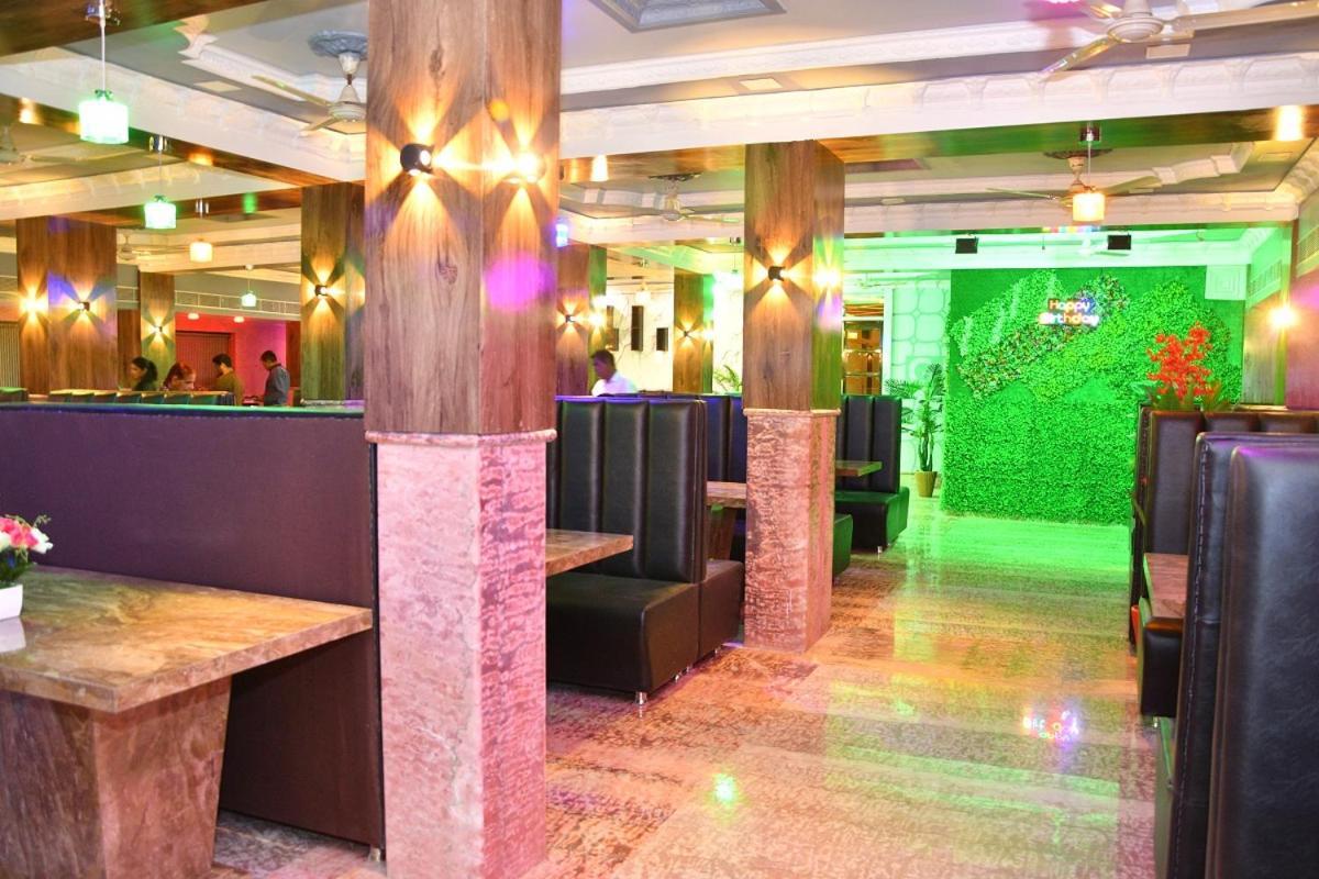 Ganpati Plaza Hotel Ajmer Exteriör bild